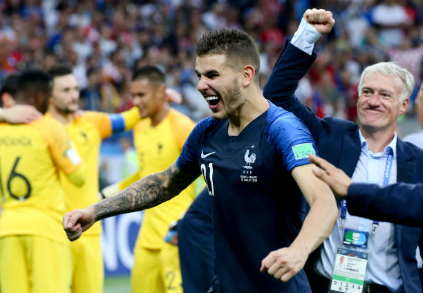 在乒乓球赛 在乒乓球赛