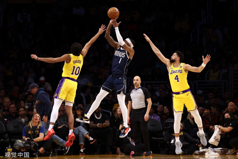 精彩绝伦的 精彩绝伦的