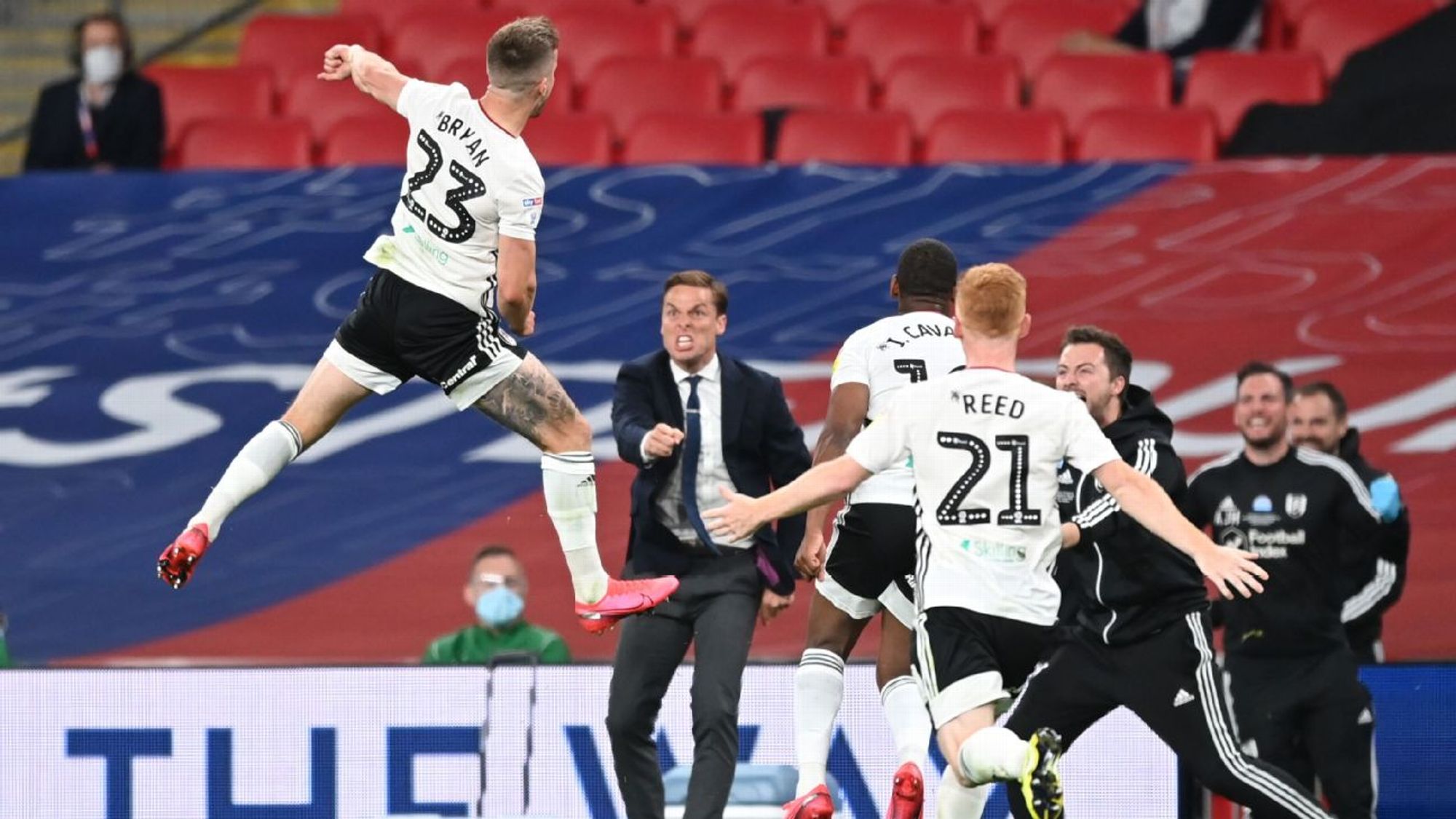 两人分别代 两人分别代